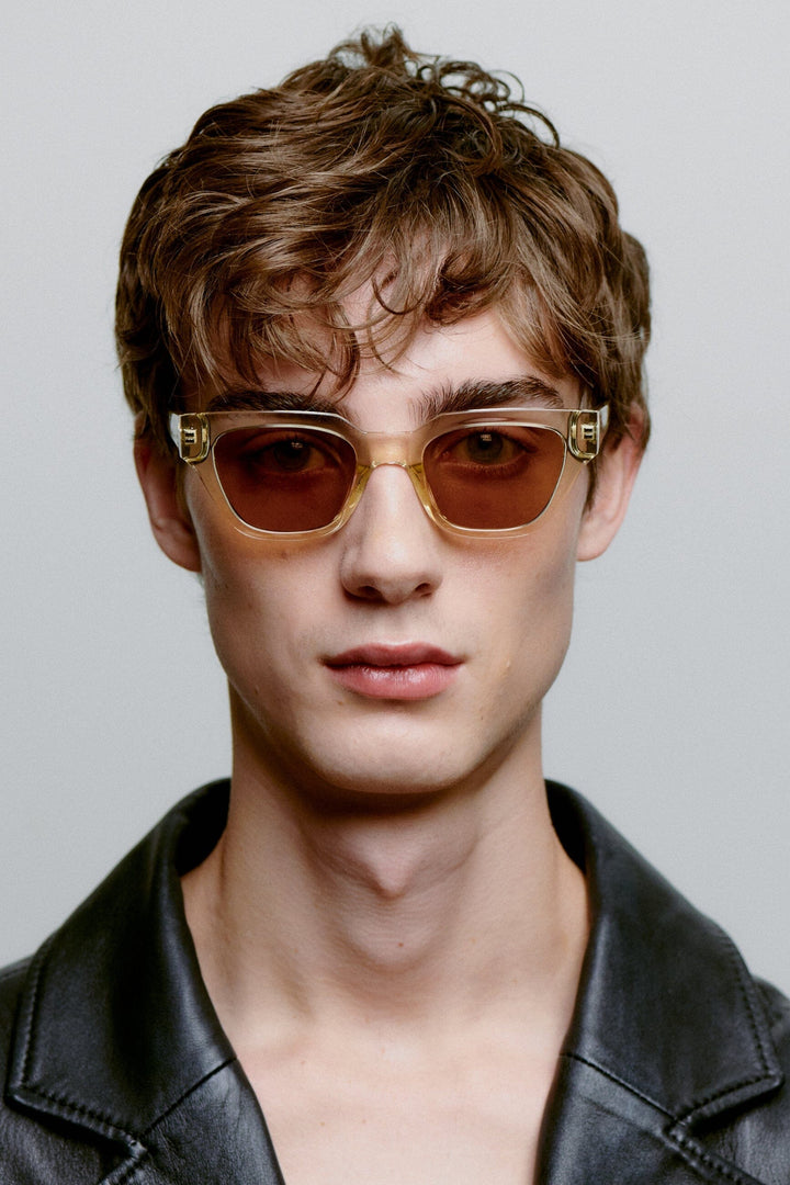 A. Kjærbede - Kaws KL2310 - Ecru Transparent Solbriller 