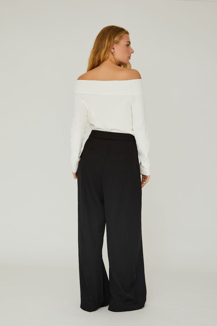 A-View - Rib Offshoulder Blouse - 005 Off White