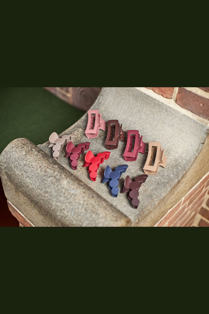 Black Colour - Bcberlin Matt Hair Claw 5980 - Wine