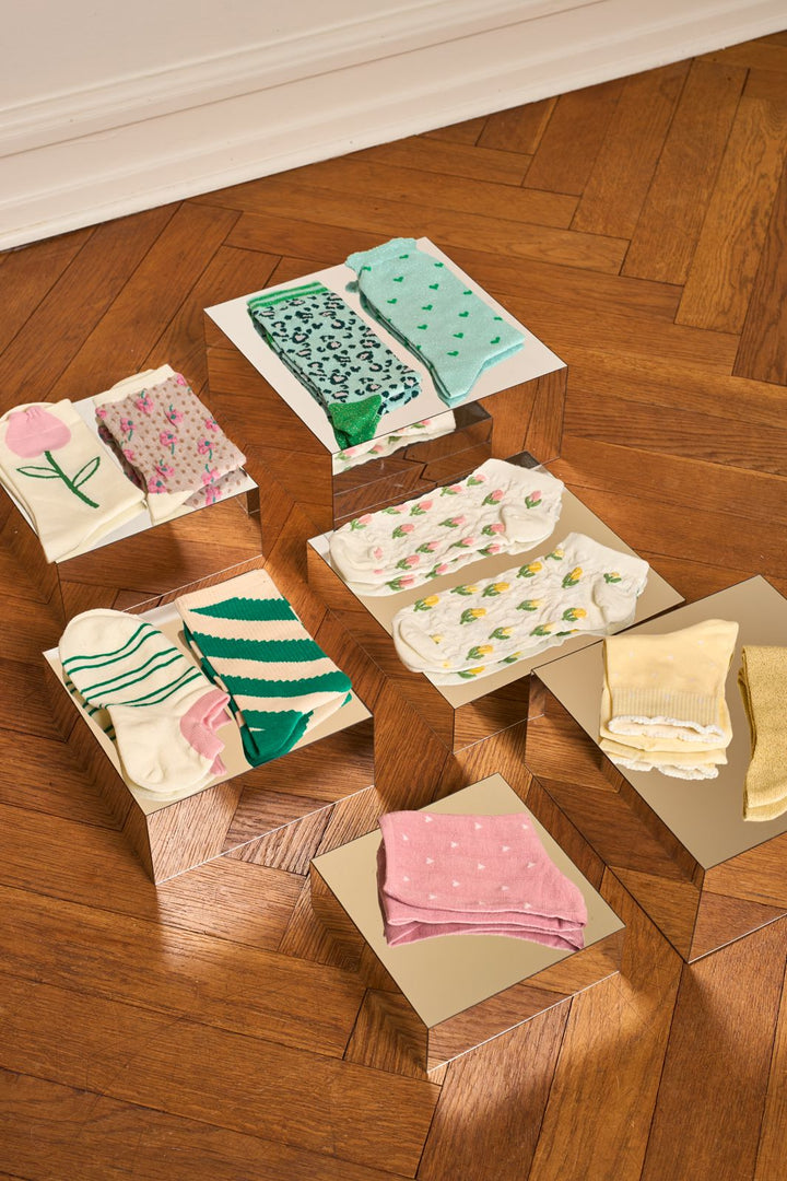 Black Colour - Bctiki Sock 8507 - Lt. Yellow