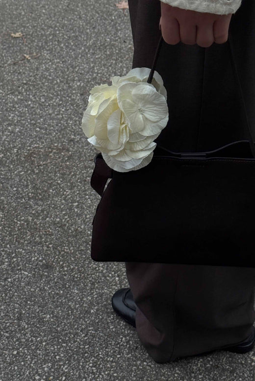 Bloom Objects - Hairclip - Hydrangea - Cream - 02-561 Cream Hårklemmer 