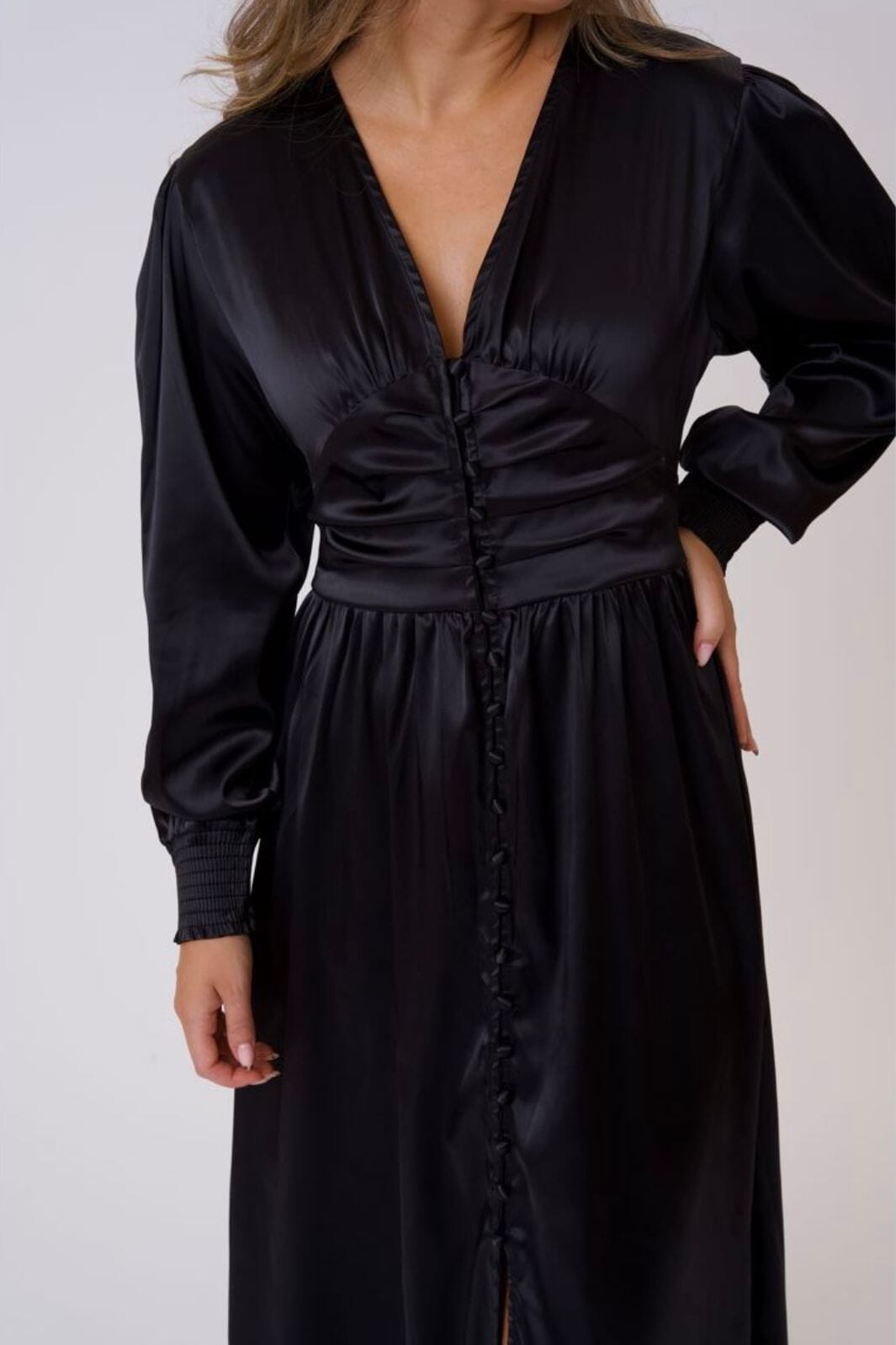 BYIC - Adelic Long Dress A2327 - Black Satin Kjoler 
