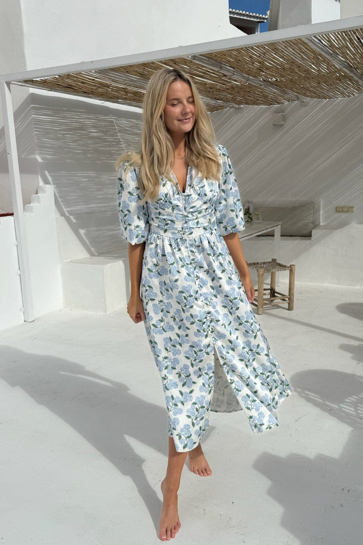BYIC - Adelic Long Dress A2327 - Blue Hydrangea Print Kjoler 