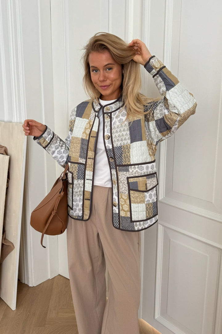BYIC - Emmyic Quilted Jacket - emp Earth Multi Print