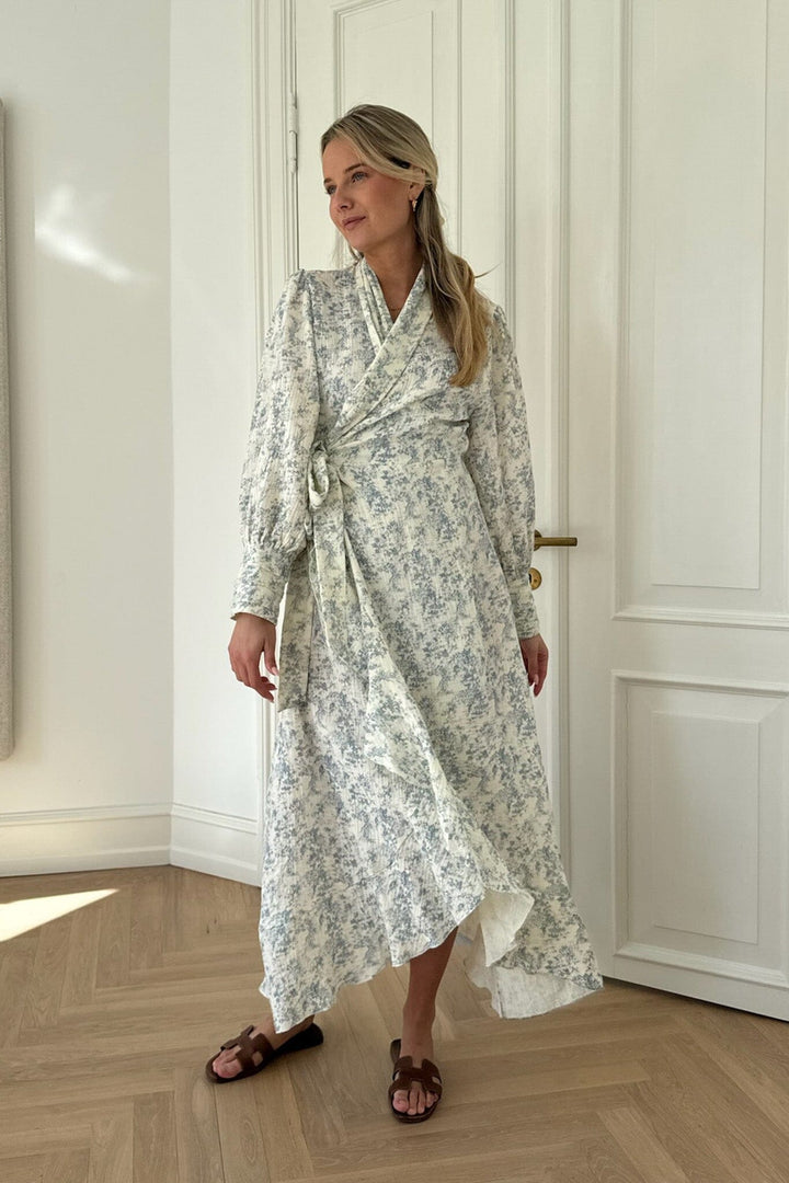 BYIC - Signeic Long Wrap Dress - wbp White Blue Print