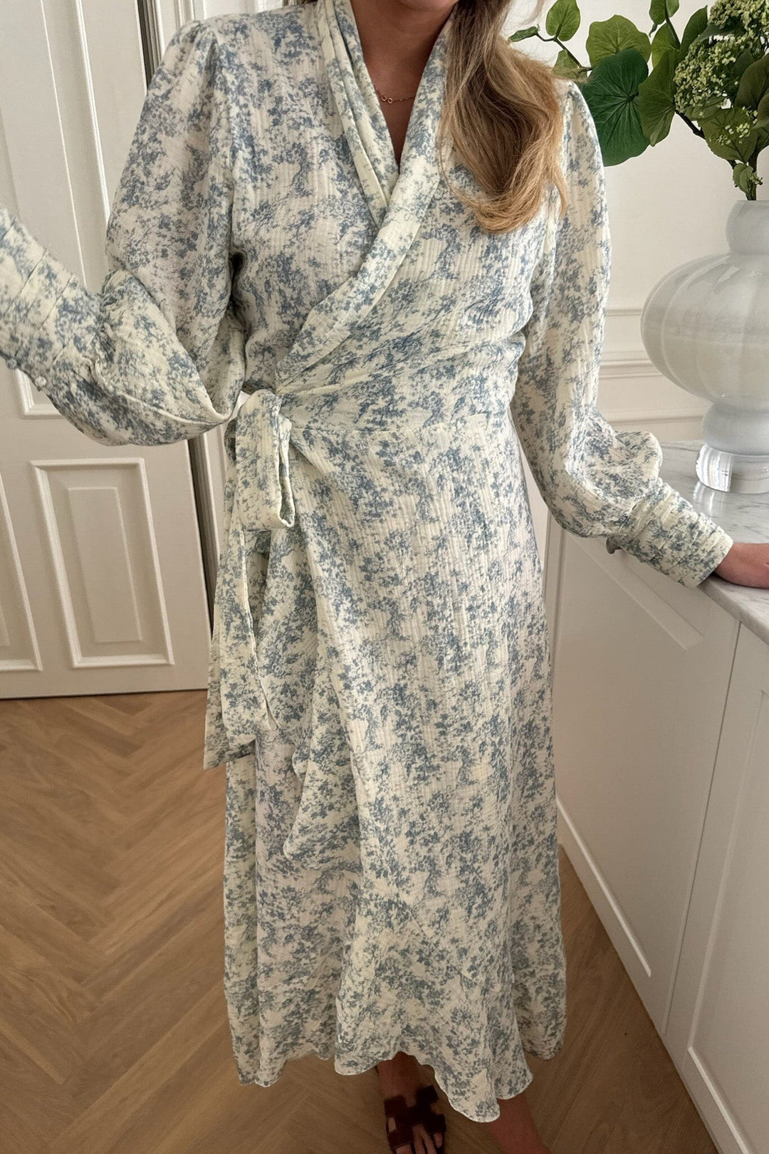BYIC - Signeic Long Wrap Dress - wbp White Blue Print