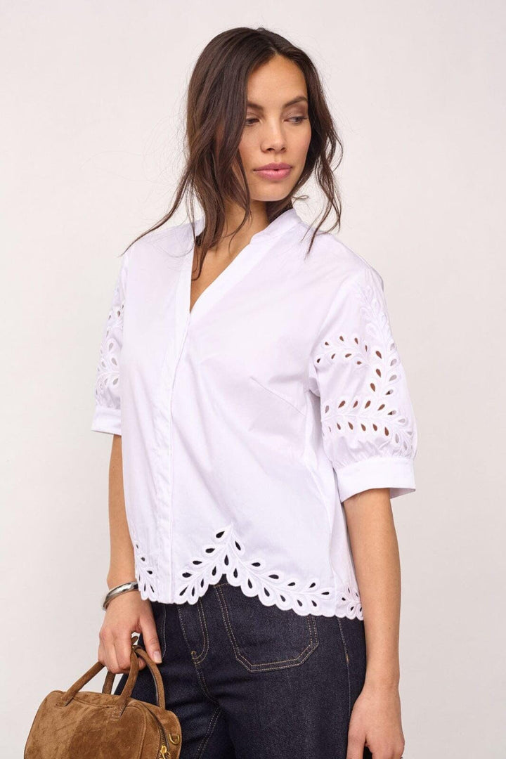Co´Couture - Poppycc Emb. V-Shirt 500102 - 10001 - White Skjorter 