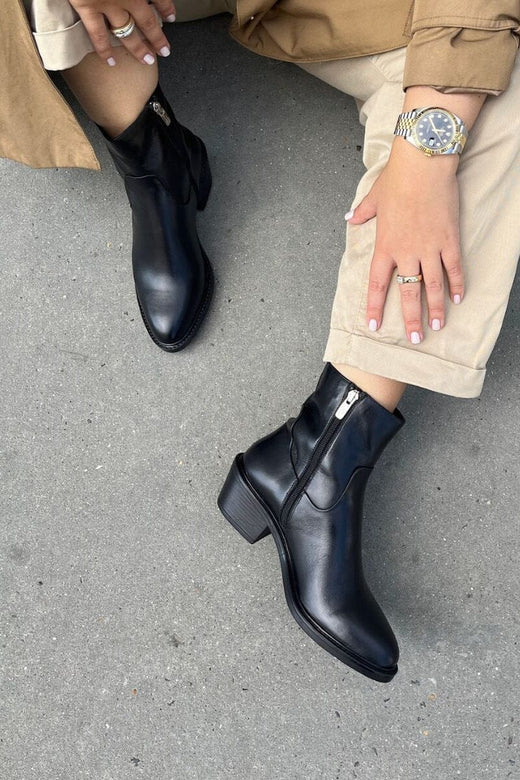 Copenhagen Shoes - A Beautiful Life Cs9130 - 0003 - Black Støvler 