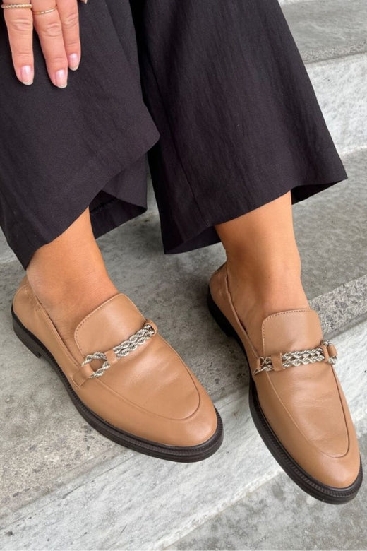 Copenhagen Shoes - Love And Walk - 0133 Cappuccino Loafers 