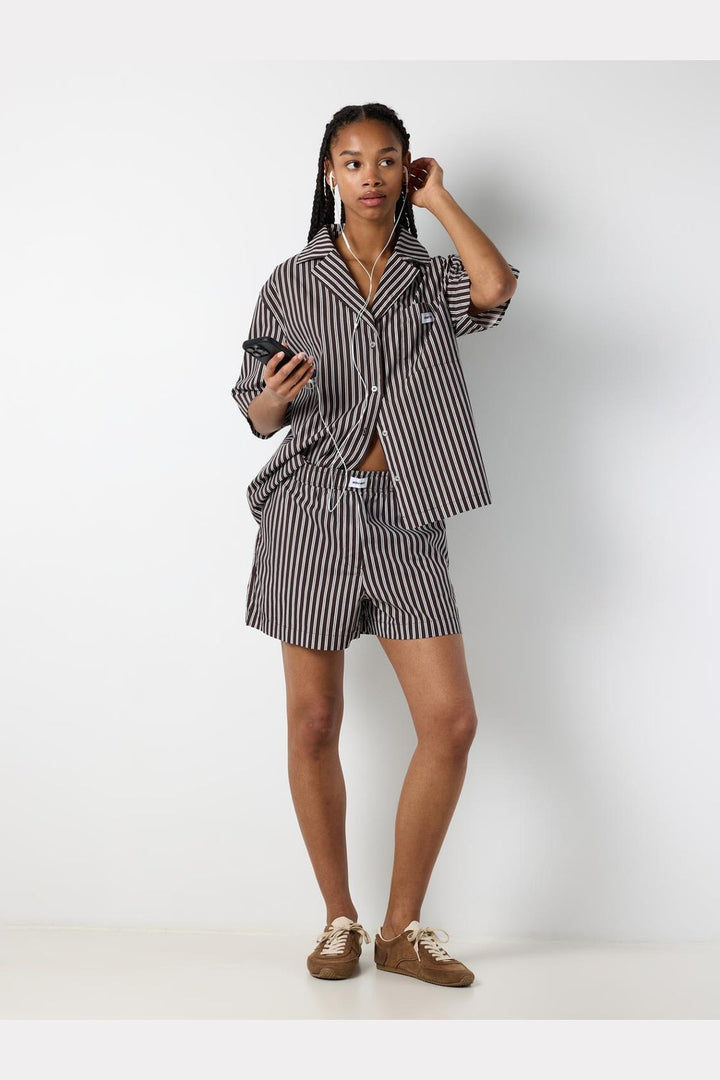 Noisy May - Nmfrida Stripe Shorts - 5191130 Chocolate Brown Birch