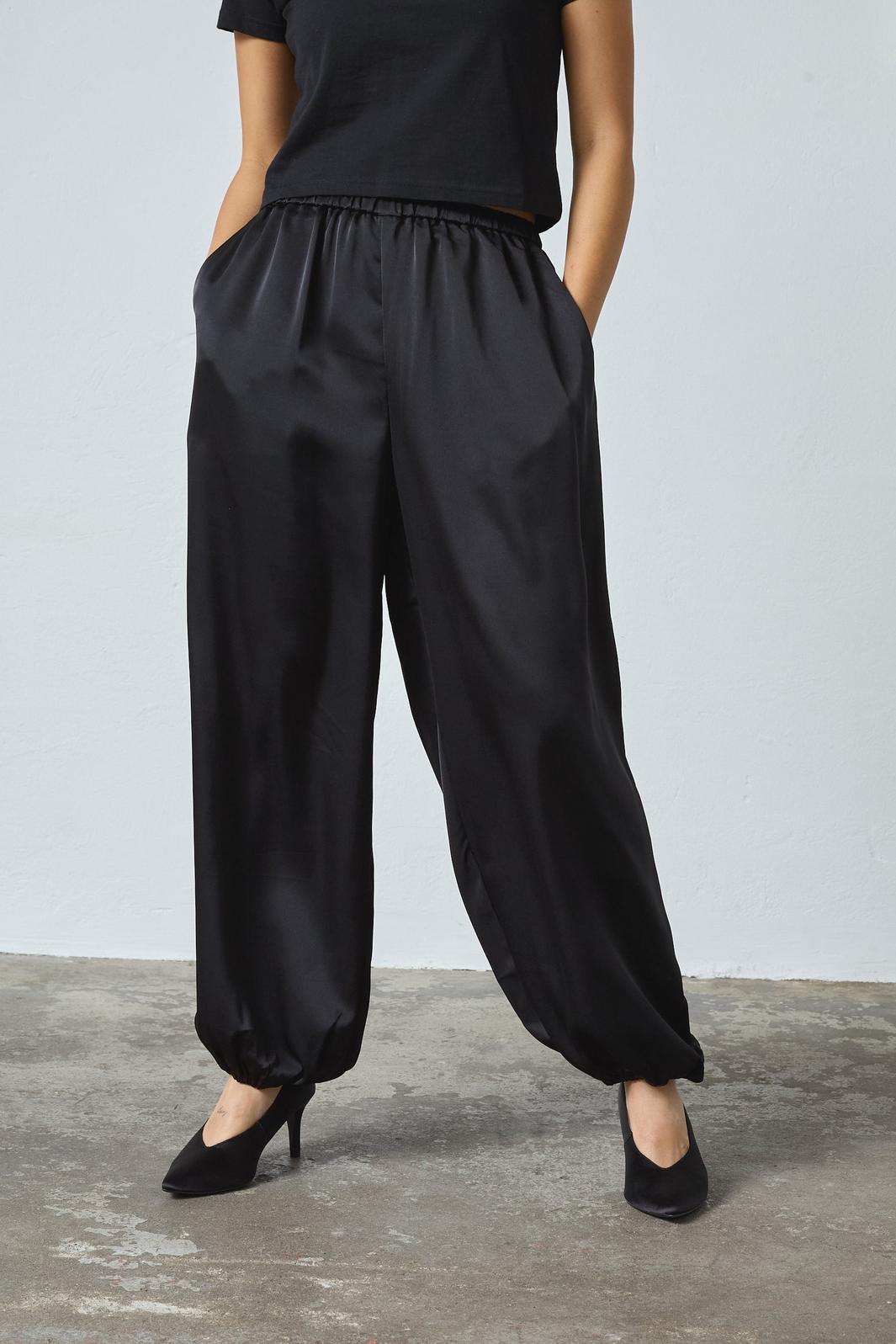 Sisters Point - Gewo-Pa1 19617 - 000 - Black