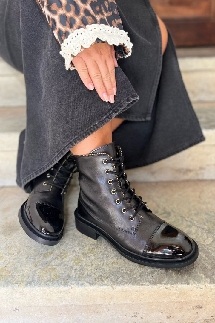 Copenhagen Shoes - Fashion And Walking - 0011 Black Patent