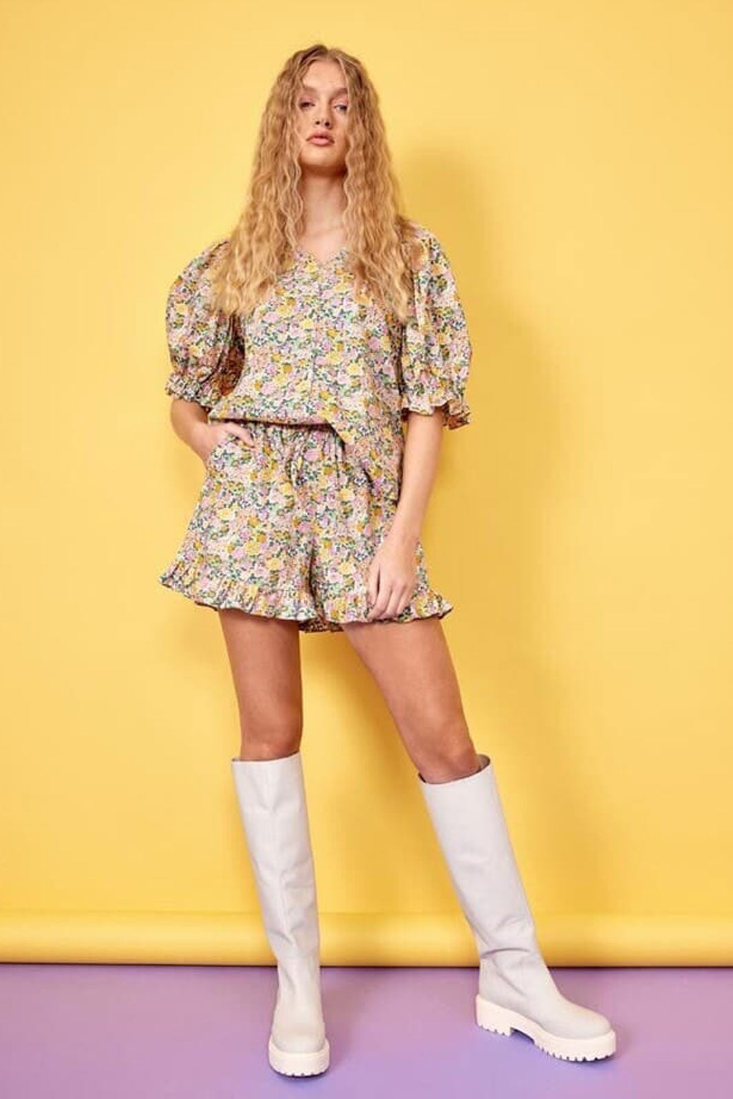 Hunkøn - Macy Ruffle shorts - Flowerfield