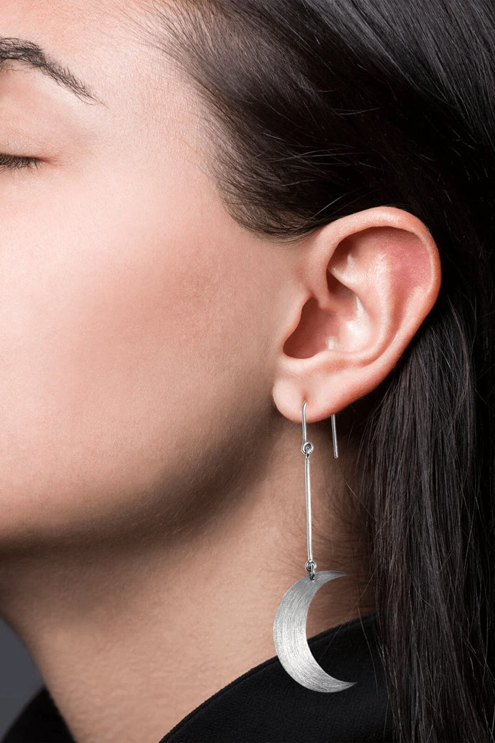 Jane Kønig - Half Moon Earring - Forsølvet
