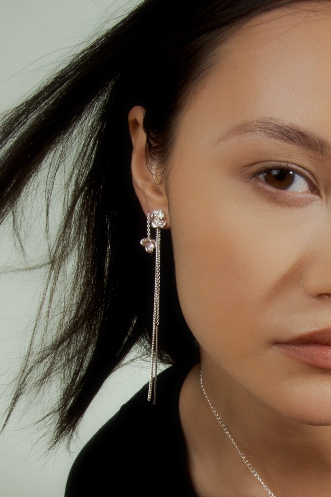 Jane Kønig - Rose Chain Stud - Forsølvet