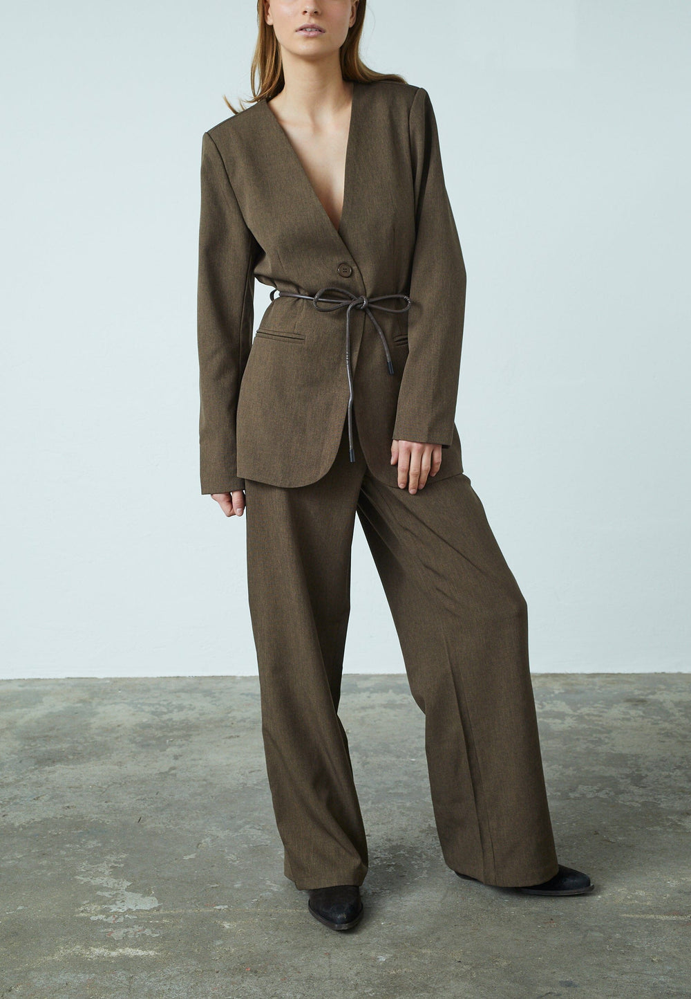 Forudbestilling - Love & Divine - Love1344 18771 - 201 - Brown Mel. Blazere 