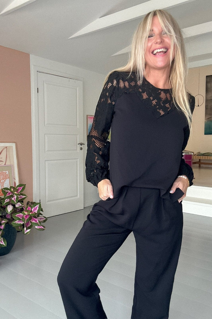 Neo Noir - Antonia Crepe Jumpsuit - Black
