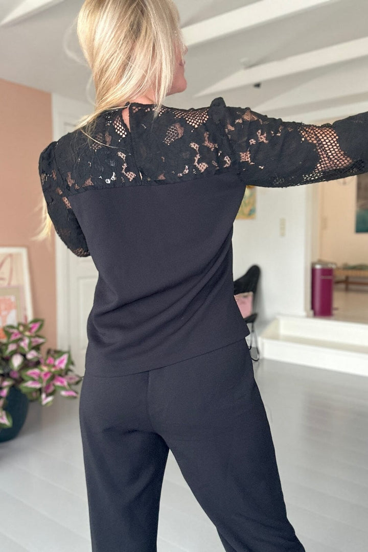 Neo Noir - Antonia Crepe Jumpsuit - Black