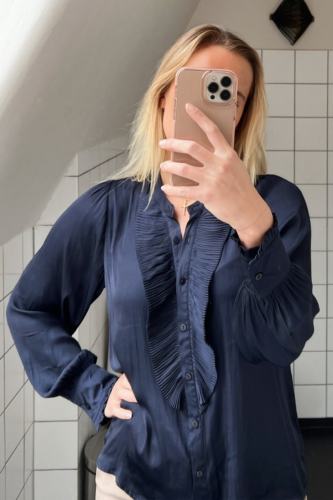Neo Noir - Zola Blouse - Navy