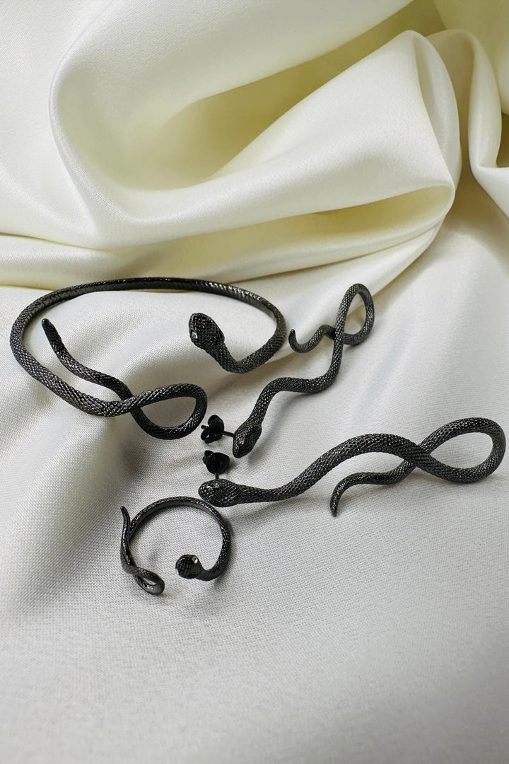 O element - Poison Snake Baracelet - Black