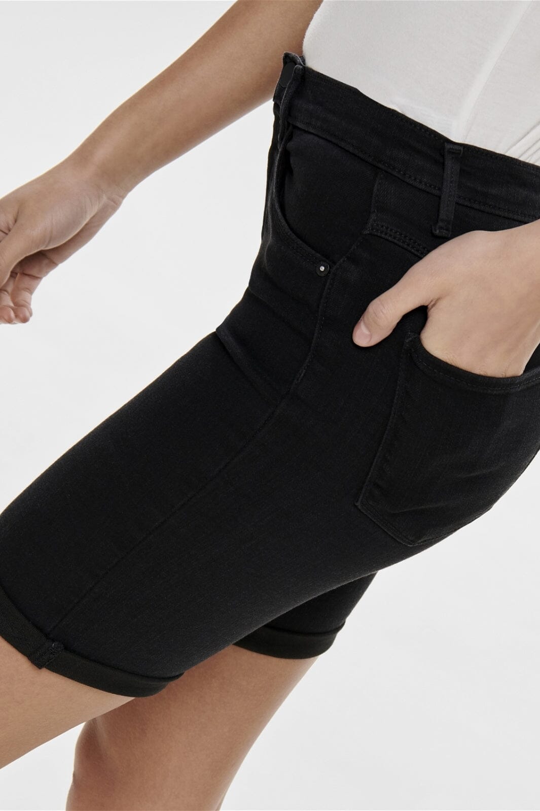 Forudbestilling - Only - Onlrain Life Mid Long Shorts - 3056857 Black