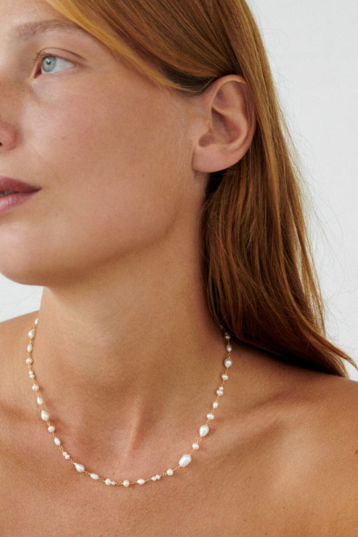 Forudbestilling - Pernille Corydon Jewellery - White Dreams Necklace - Gold Halskæder 