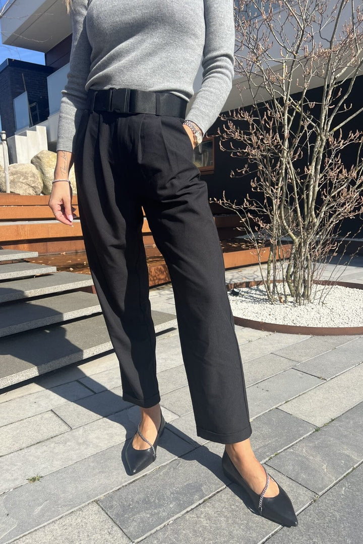 Valentin Studio - Suited Pants - Black