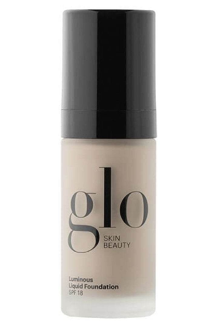 Glo Skin Beauty - Glo Luminous Liquid Foundation SPF 18 - Porcelain, 30 ml