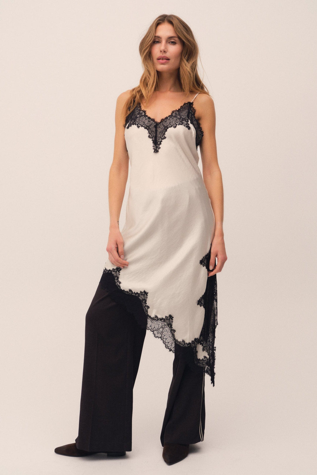 Gossia - Zennago Dress G2882 - Creme Kjoler 