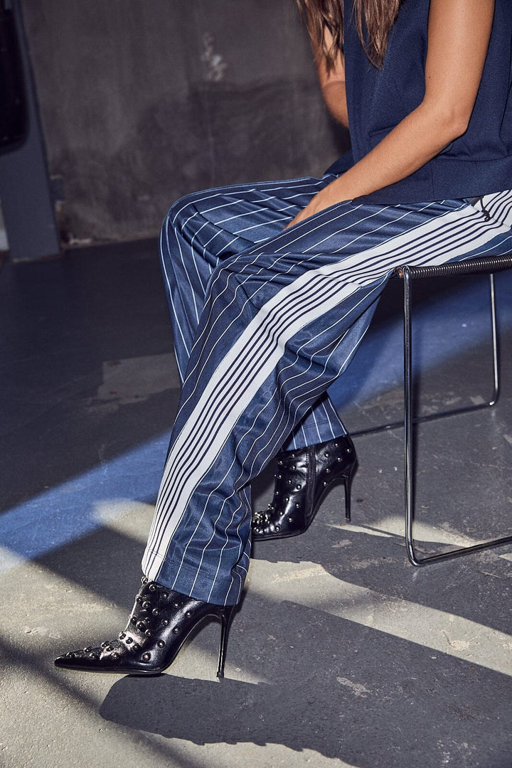 Haute L'Amitié - Baggy Pin Stripe Track Pants HL10493 - Navy Bukser 