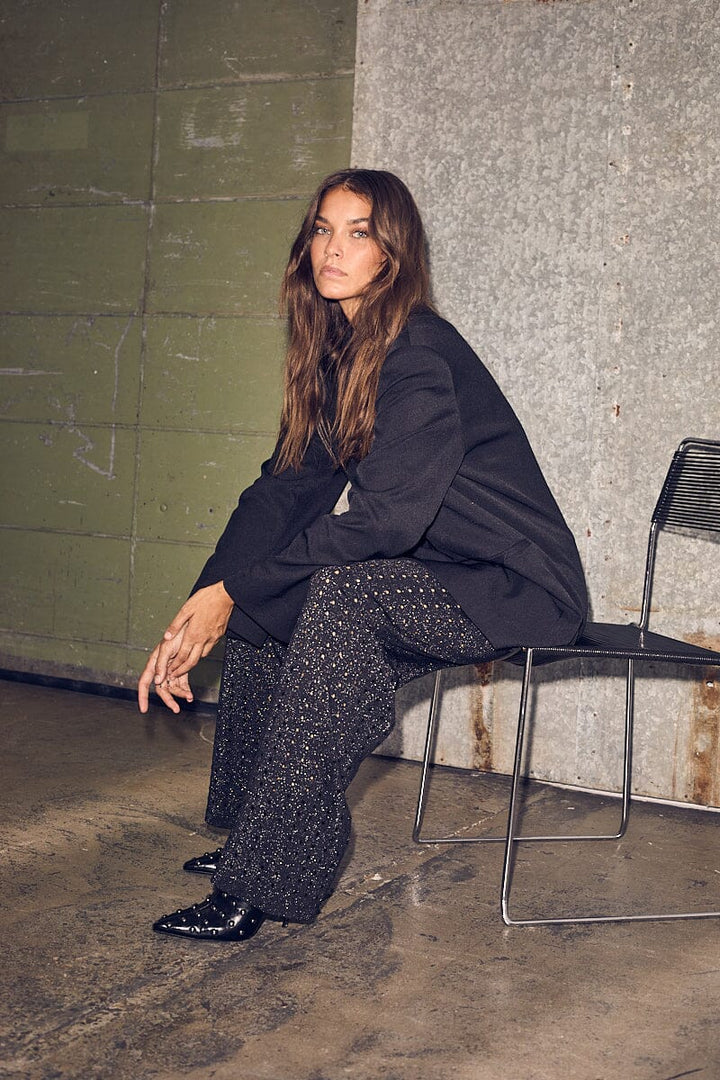 Haute L'Amitié - Premiere Oversize Triangle Blazer HL10273 - Black Blazere 