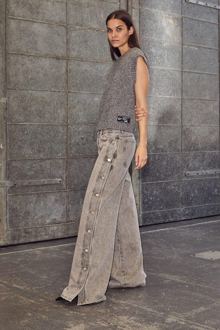 Haute L'Amitié - Side Panel Button Jeans HL10328 - Light Grey Jeans 