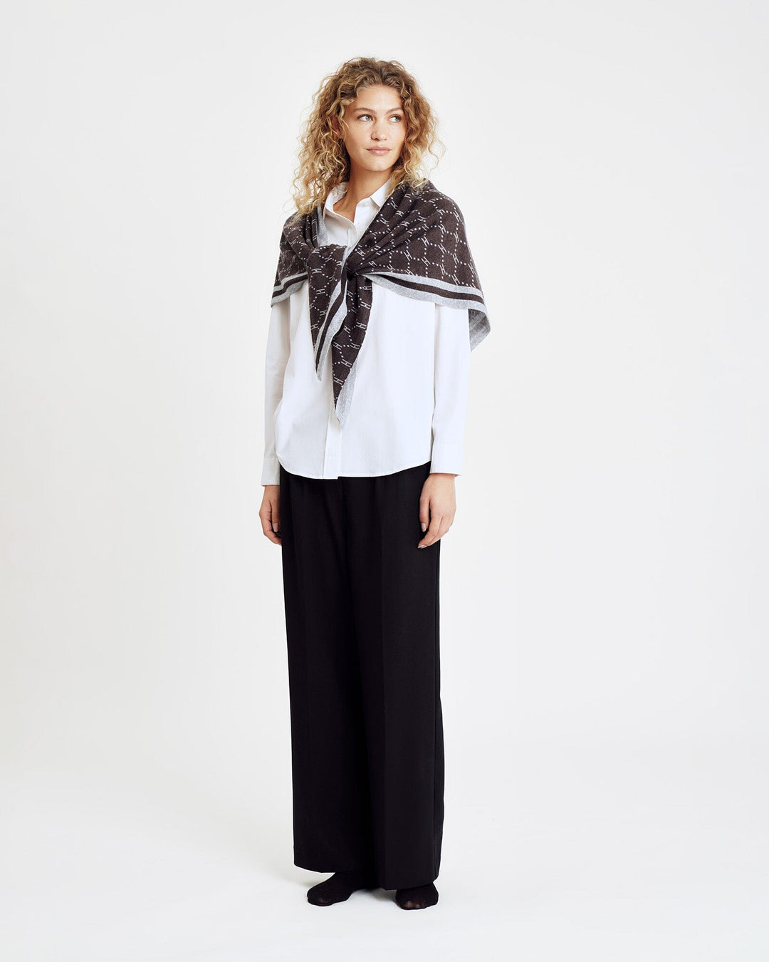 Hype The Detail - Triangle Scarf 960-83 - 89 - Brun Tørklæder 