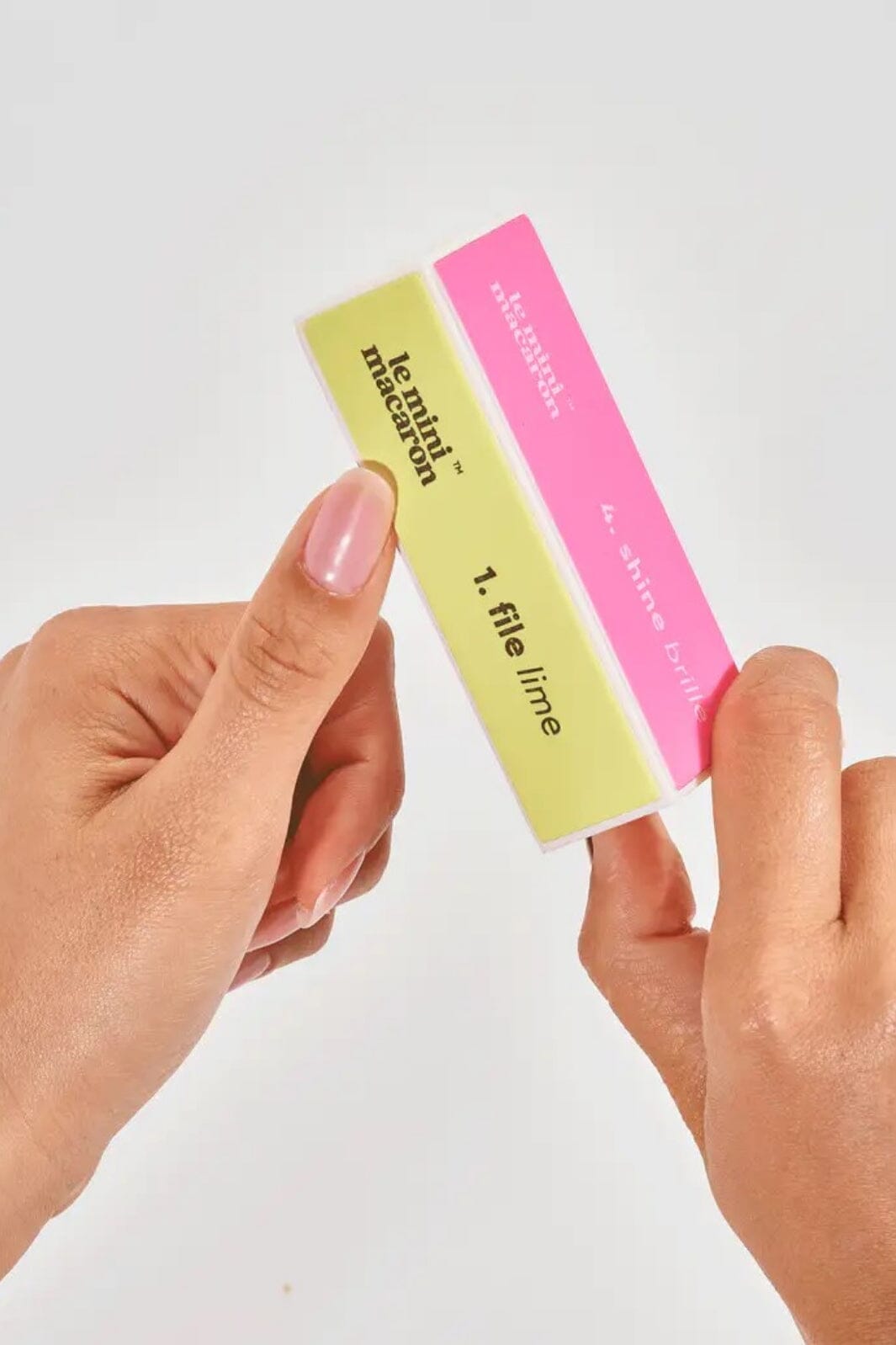Le Mini Macaron - 4 Ways Nail Buffer AC015 - N/A