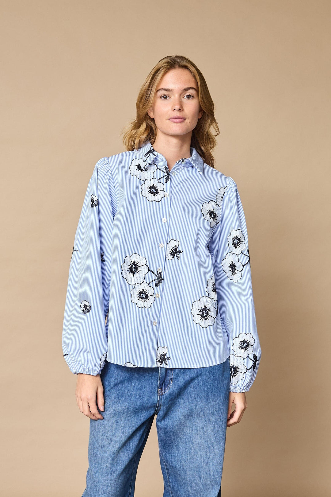 Love & Divine - Love1430-1 19515 - 812 - Blue Flower Skjorter 