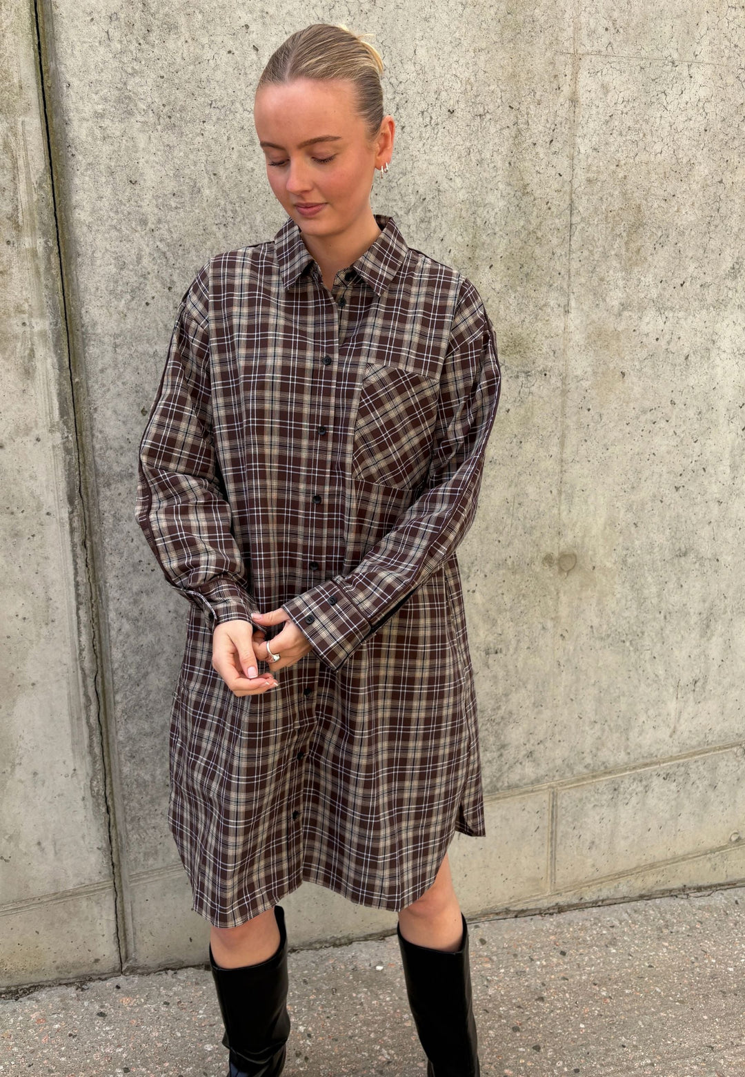 Love & Divine - Love1589-3 20494 - 841 - Brown Check Kjoler 