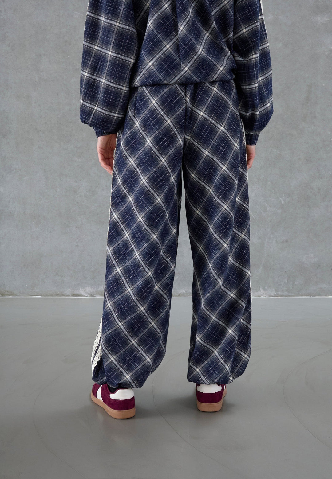 Love & Divine - Love1595-1 20497 - 843 - Navy Check Bukser 