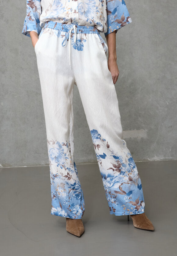 Love & Divine - Love207-44 19857 - 812 - Blue/Brown Flower