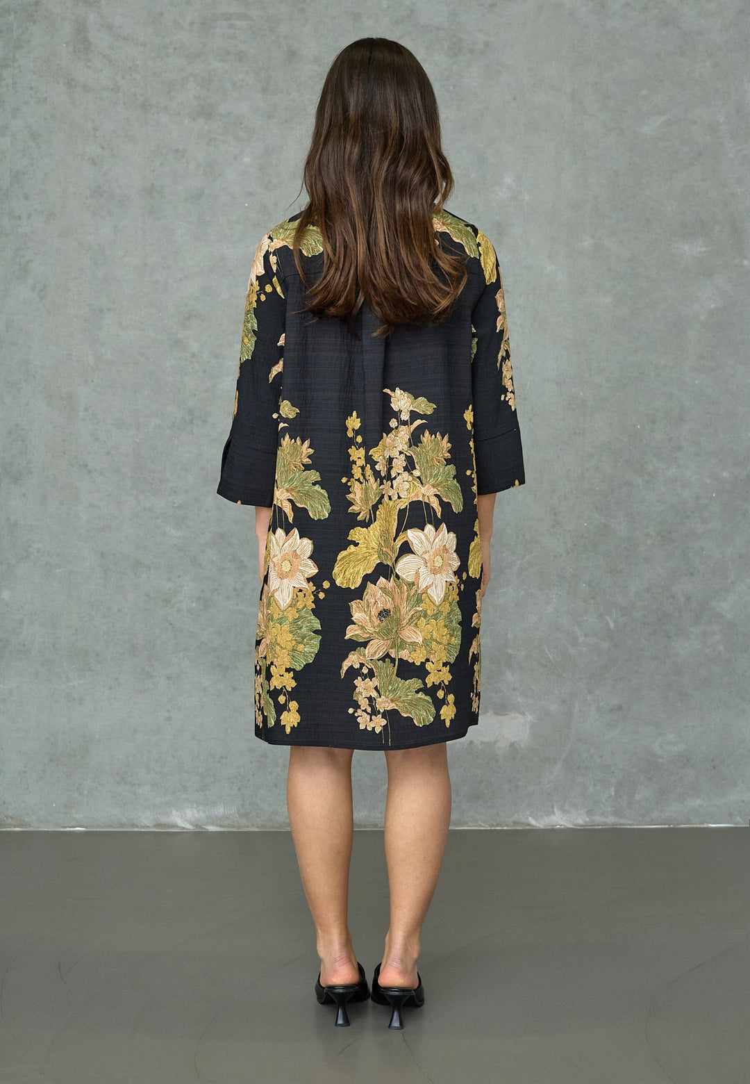 Love & Divine - Love441-43 20102 - 001 - Black Paisley Kjoler 