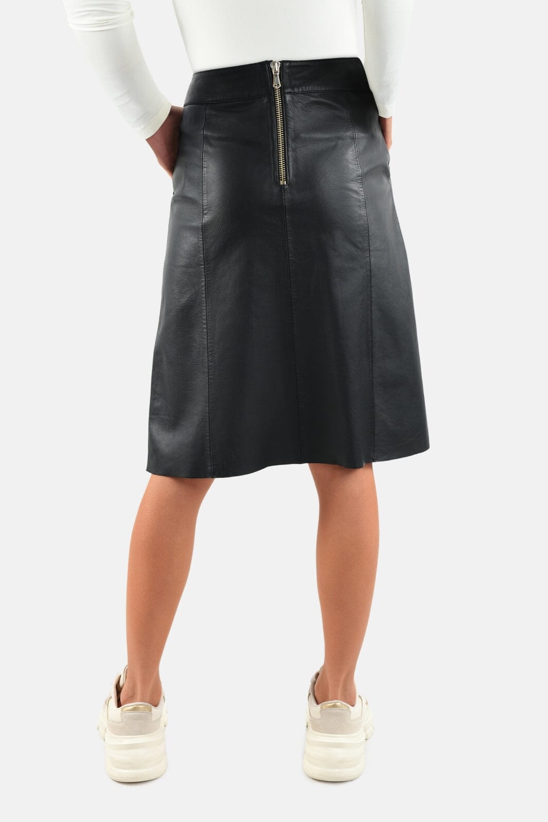Love & Divine - Love929 - 000 Black