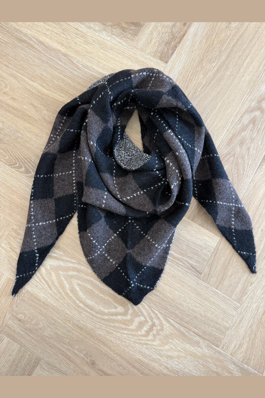 Marta Du Chateau - Mdcgretzel Scarf BA-3446 - Black/Coffee