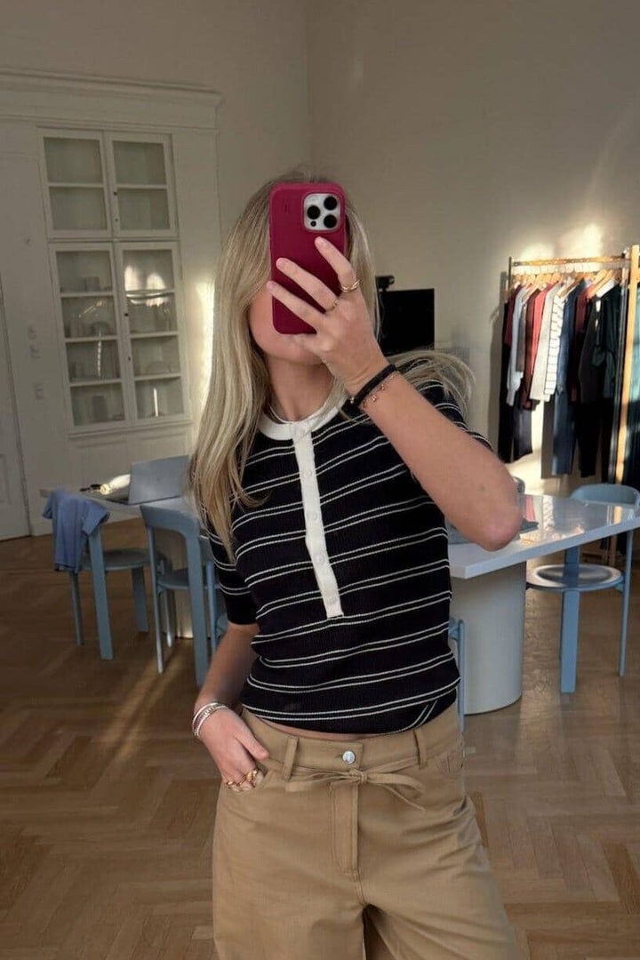 Modström - Pacificomd Ss Polo 58601 - 12037 - Black Stripe Strikbluser 