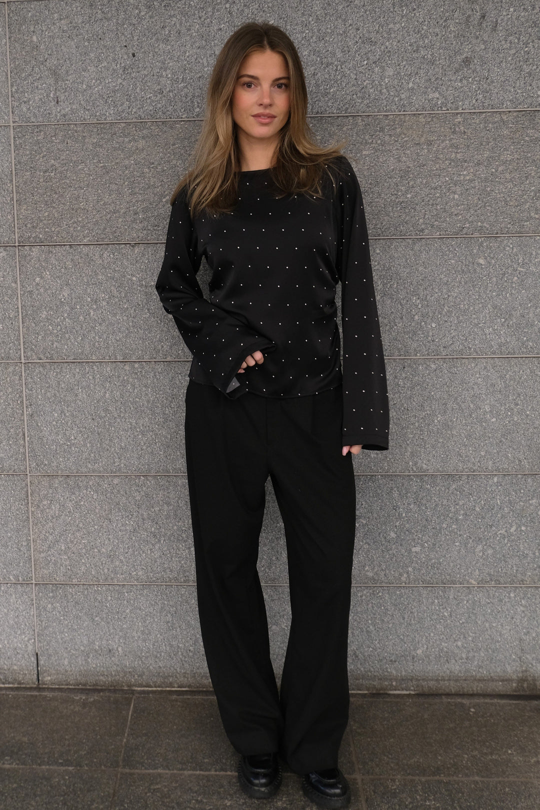 Modström - Tailormd Print Top 59102 - 12053 - Black Dot Toppe 