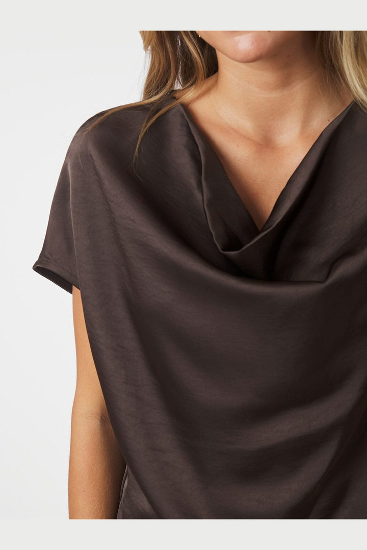 Neo Noir - Annabeth Heavy Sateen Tee 161907 - 676 - Dark Brown