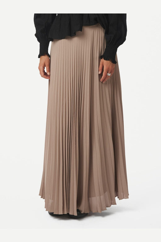Neo Noir - Boni Simple Plisse Skirt 166495 - 811 - Dark Taupe