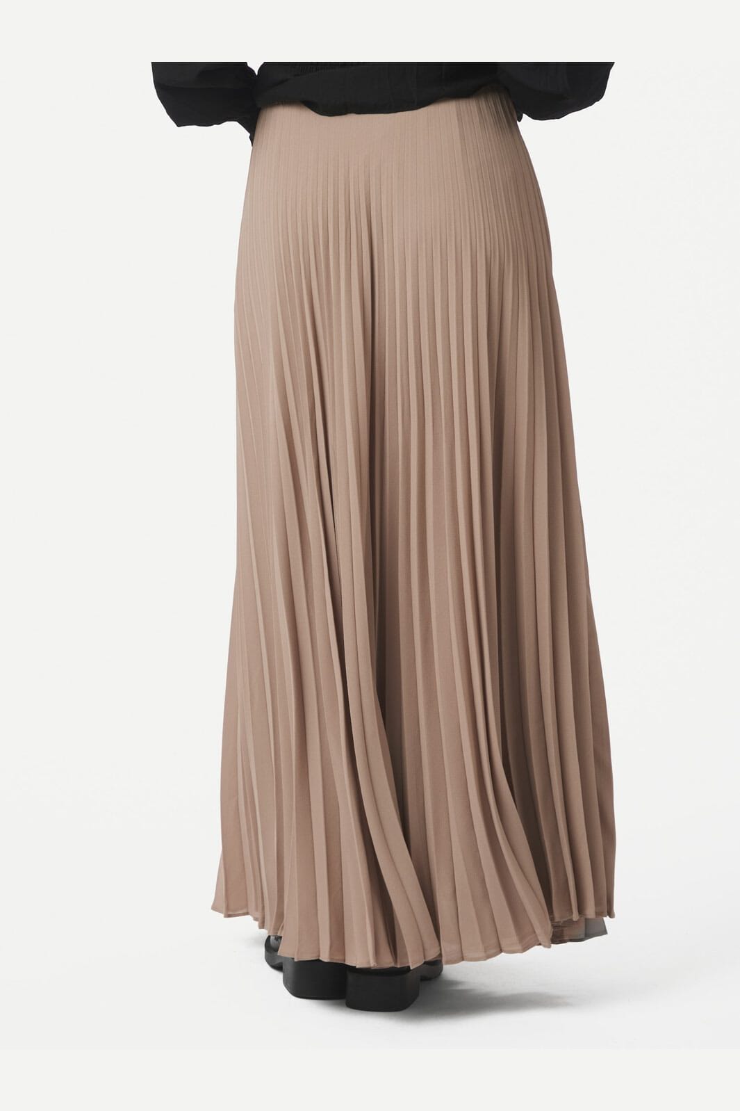 Neo Noir - Boni Simple Plisse Skirt 166495 - 811 - Dark Taupe
