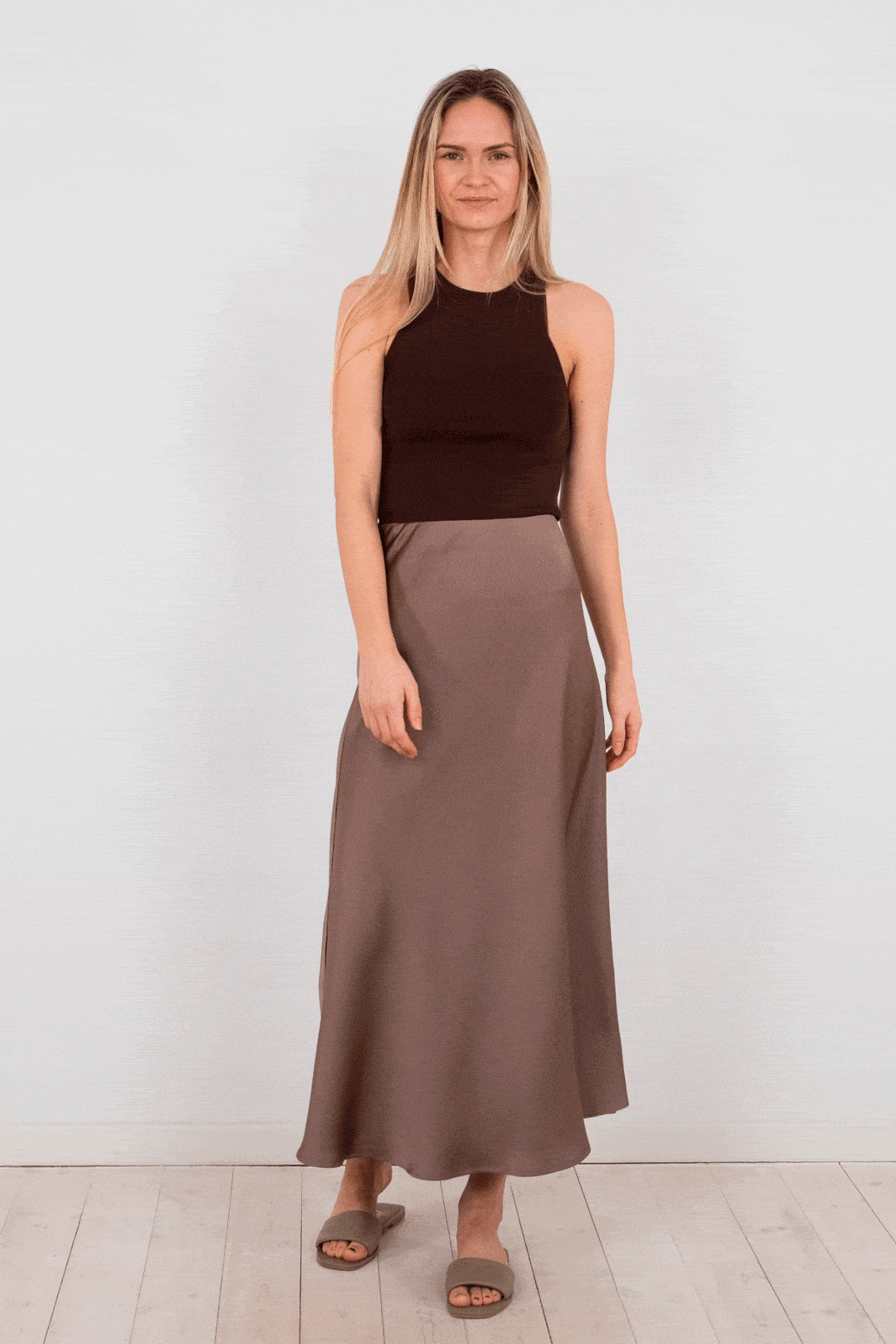 Neo Noir - Bovary Crepe Satin Skirt - Dusty Brown