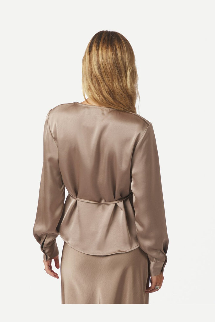 Neo Noir - Caprina Heavy Sateen Blouse 166961 - 811 - Dark Taupe
