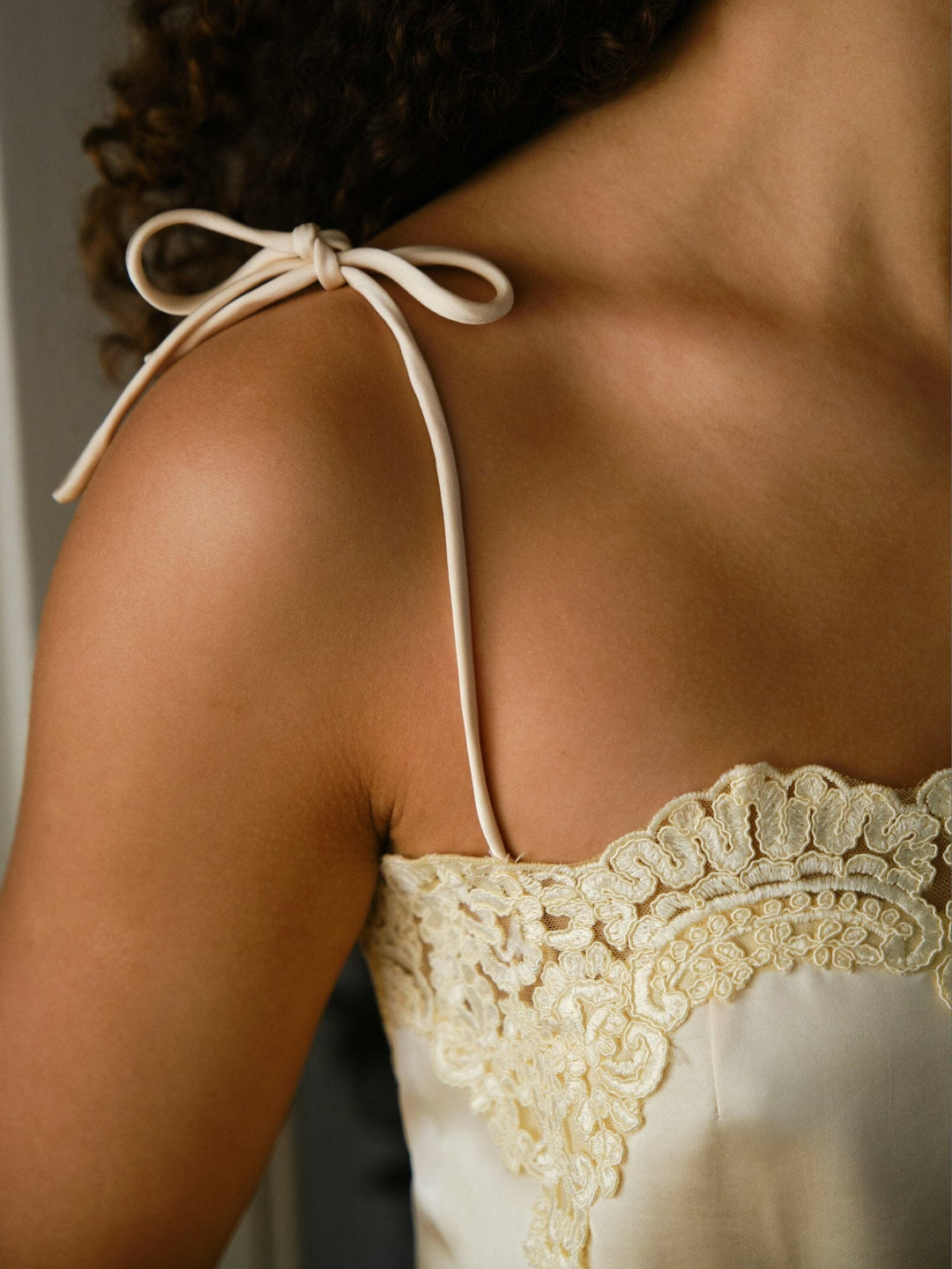 Neo Noir - Kaela Heavy Sateen Lace Top 168290 - 191 - Light Yellow Toppe 