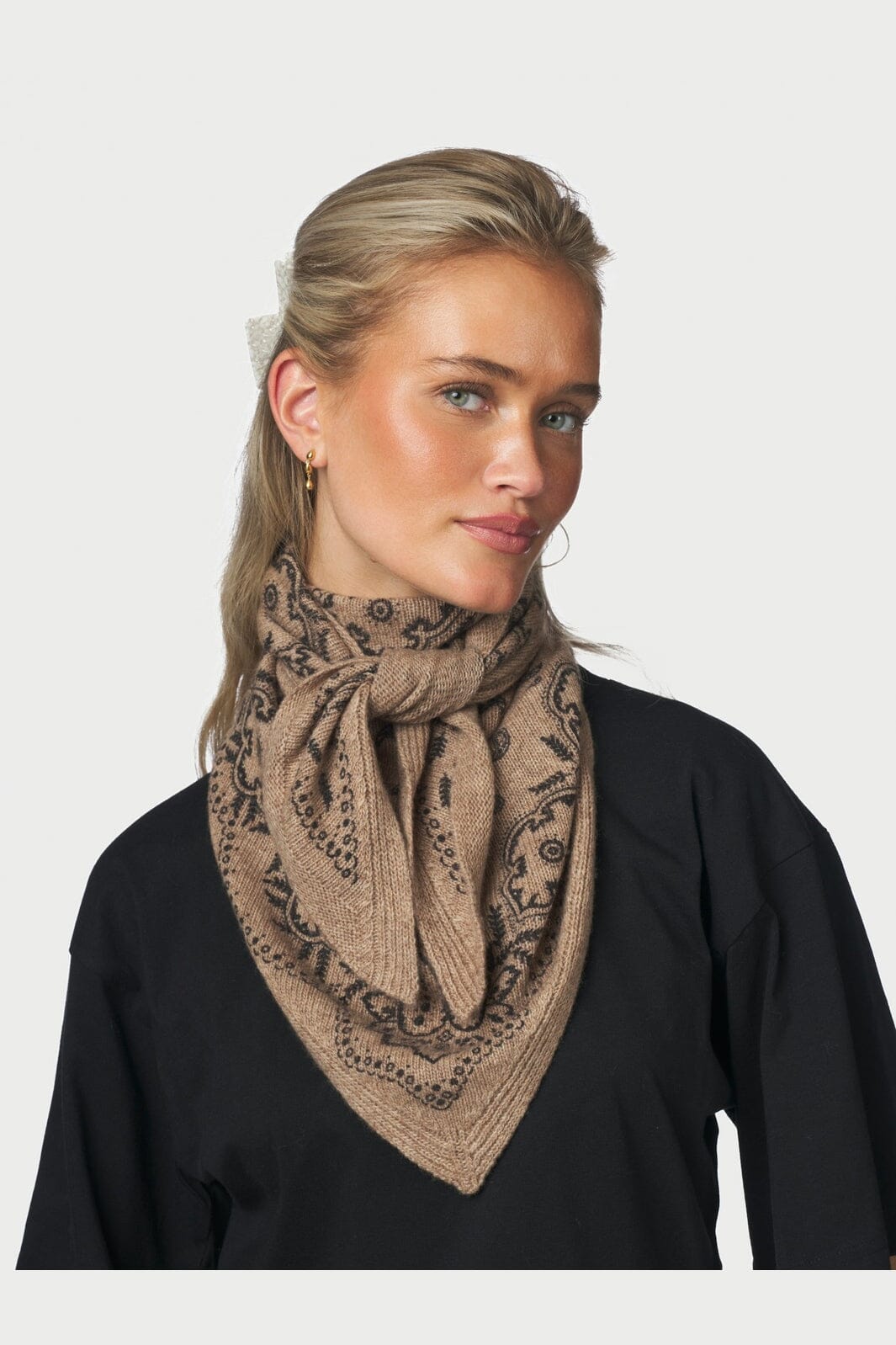 Neo Noir - Lolana Paisley Knit Scarf 170741 - 976 - Beige Melange